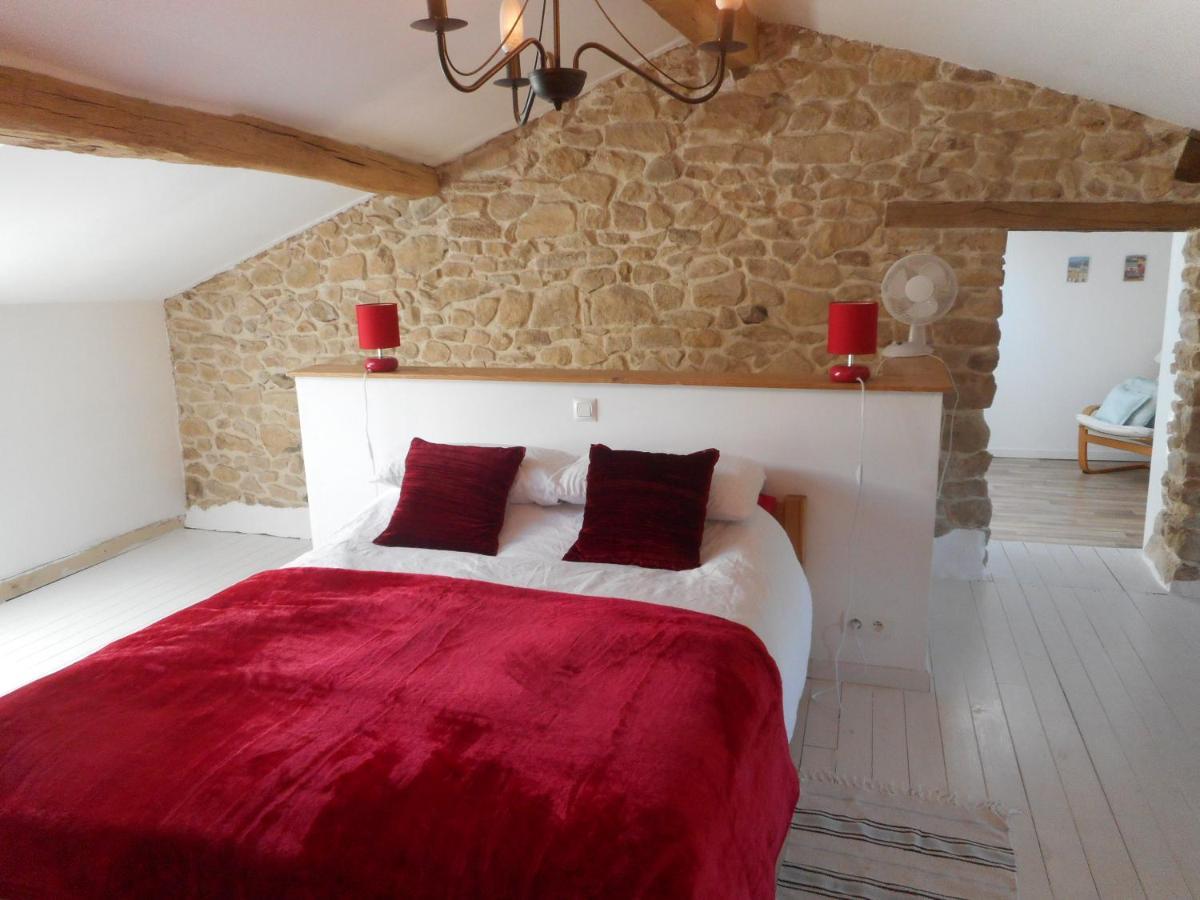 38 Friaudour Bed & Breakfast Saint-Pardoux-lʼOrtigier Eksteriør bilde