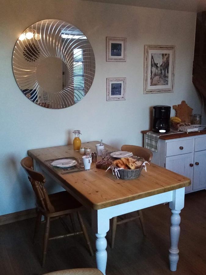 38 Friaudour Bed & Breakfast Saint-Pardoux-lʼOrtigier Eksteriør bilde