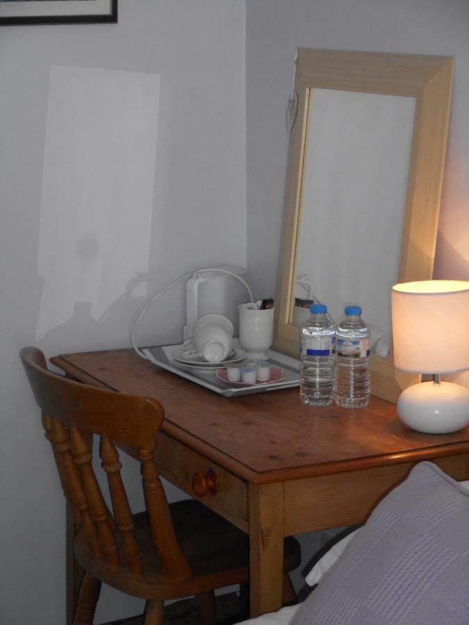 38 Friaudour Bed & Breakfast Saint-Pardoux-lʼOrtigier Eksteriør bilde